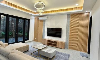 Rumah Mewah Design Modern Di Lokasi Strategis Puspita Loka BSD