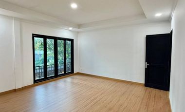 Rumah Mewah Design Modern Di Lokasi Strategis Puspita Loka BSD