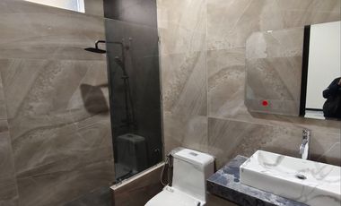 Dijual Rumah Gress Mewah di Kawasan Elite Araya Malang