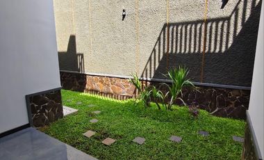 Dijual Rumah Gress Mewah di Kawasan Elite Araya Malang