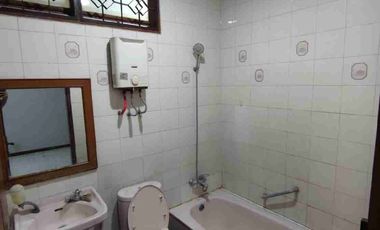 DI SEWA KAN BATUNUNGGAL INDAH 
Semi Furnished