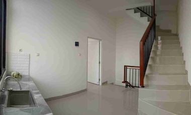 Ruko mewah 3 lantai  rawasari selatan jakpus