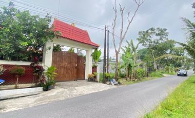 Dijual rumah hunian plus rumah joglo Kusen Jendela Kayu Jati lokasi Kaliwanglu kulon Harjobinangun Pakem, barat kampus UII