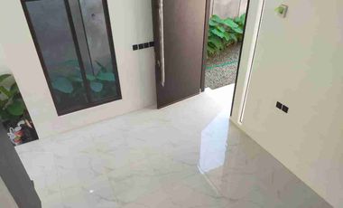 Rumah Baru 2 Lantai Cibodas Antapani Kota Bandung SHM 900 jutaan bisa KPR