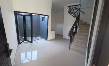 RUMAH DIJUAL BRAND NEW DI HAJI NAWI CIPETE DALAM CLUSTER
