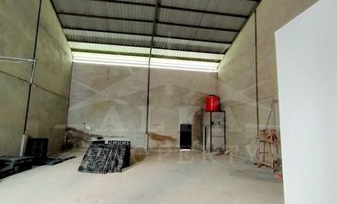 Jual Gudang Luas Siap Pakai Jalur Kontainer