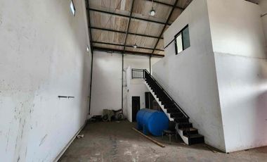 DIJUAL CEPAT Gudang Murah di Bawah Harga Pasar