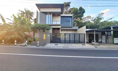 DIJUAL RUMAH 2 LANTAI SHM FULL FURNISHED DEKAT AL AZHAR CAIRO DI SINDUHARJO NGAGLIK SLEMAN