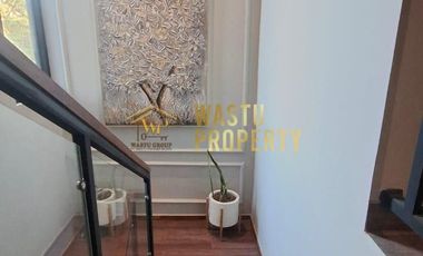 DIJUAL RUMAH 2 LANTAI SHM FULL FURNISHED DEKAT AL AZHAR CAIRO DI SINDUHARJO NGAGLIK SLEMAN