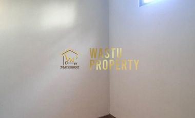 DIJUAL RUMAH 2 LANTAI SHM FULL FURNISHED DEKAT AL AZHAR CAIRO DI SINDUHARJO NGAGLIK SLEMAN