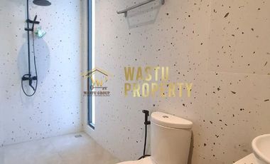 DIJUAL RUMAH 2 LANTAI SHM FULL FURNISHED DEKAT AL AZHAR CAIRO DI SINDUHARJO NGAGLIK SLEMAN