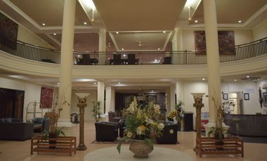 HOTEL FLAMINGO HALL AND ROOM KARAOKE