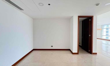 3BR Two Roxas Triangle for lease