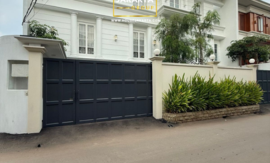 Brand New Luxury Modern Classic Home in Kemang Dalam Fully Furnished with Private Lift