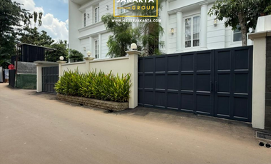 Brand New Luxury Modern Classic Home in Kemang Dalam Fully Furnished with Private Lift