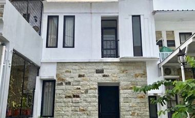 Dijual Cepat Rumah 2 Lantai Murah dekat Hotel di Bogor Selatan