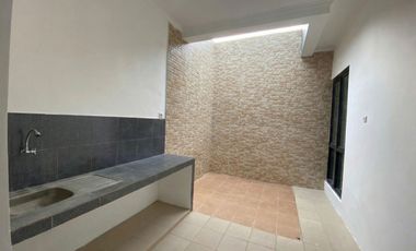 Dijual Cepat Rumah 2 Lantai Murah dekat Hotel di Bogor Selatan