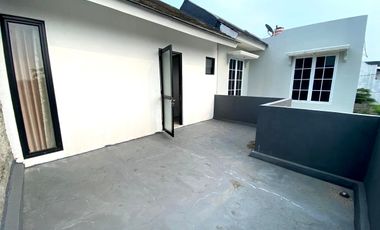 Dijual Cepat Rumah 2 Lantai Murah dekat Hotel di Bogor Selatan