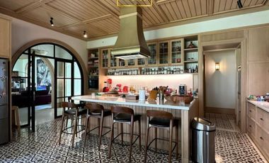 Prestigious Golf Estate Luxury Home in Bukit Golf Pondok Indah