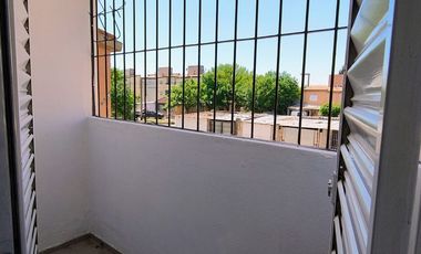 ALQUILER DPTO 2 DORM Bº IPV LOS GIGANTES , con cochera