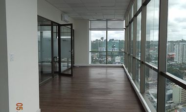 Gran Oficina de 437 m2 Edificio Torre Plaza