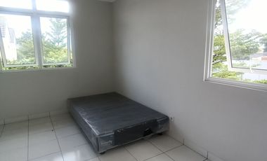 Jual BU (Butuh Uang) Rumah HOOK LUAS di Summarecon Bandung dijual MURAH di Bawah Pasaran