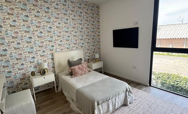 RENTA DE CASA NUEVA MODELO TINTORETO AUREA SALIDA RAPIDA CDMX