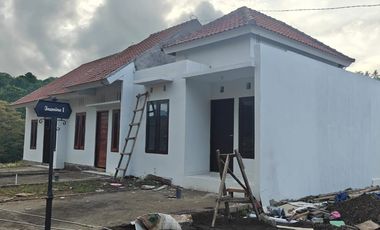 Gaji anda dibawah 5Jt pasti diapproved Bank Dijual rumah murah di Grand Niravadhi, Batuaji Tabanan Bali siaphuni minimalis modern