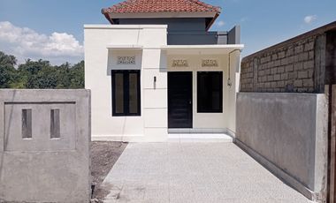 Gaji anda dibawah 5Jt pasti diapproved Bank Dijual rumah murah di Grand Niravadhi, Batuaji Tabanan Bali siaphuni minimalis modern
