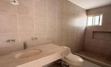 Amplia casa con diseño moderno en Siete Colinas