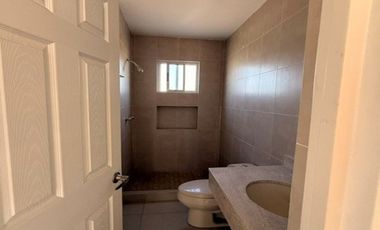 Amplia casa con diseño moderno en Siete Colinas