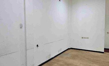 Disewakan ruko hadap hypermart deket exit toll di lippo karawaci