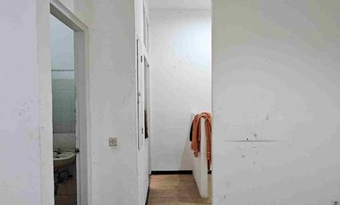 Disewakan ruko hadap hypermart deket exit toll di lippo karawaci