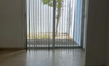 RENTA DE CASA PASEO ARBOLEDA A 45 MINUTOS DE SANTA FE