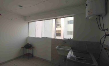 ALQUILER DEPARTAMENTO SEMIAMOBLADO – EL GOLF TRUJILLO