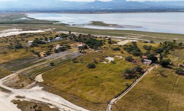 Terreno en venta en Villa Corona