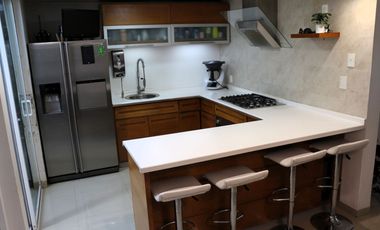 Amplia Casa en Venta en Ciudad Satélite