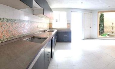 CASA EN RENTA   EN FRACC. CASTILLO DE LAS ANIMAS XALAPA, VERACRUZ.