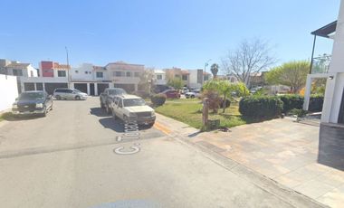 Inversión Segura y Rentable en Bienes Raíces, Casa en Col. Valle Real, Nuevo Laredo, TAMPS.