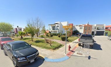 Inversión Segura y Rentable en Bienes Raíces, Casa en Col. Valle Real, Nuevo Laredo, TAMPS.