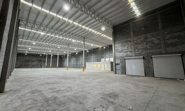 BODEGA NUEVA EN RENTA UBICACIÓN ESTRATÉGICA NORTE DE MONTERREY 2250 m²