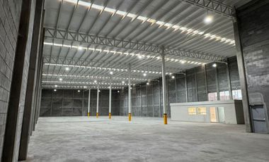 BODEGA NUEVA EN RENTA UBICACIÓN ESTRATÉGICA NORTE DE MONTERREY 2250 m²