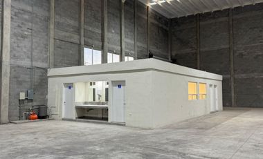 BODEGA NUEVA EN RENTA UBICACIÓN ESTRATÉGICA NORTE DE MONTERREY 2250 m²
