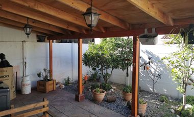 Peñaflor Arriendo Preciosa Casa 3D 2B en Condominio Las Flores