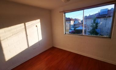 Peñaflor Arriendo Preciosa Casa 3D 2B en Condominio Las Flores