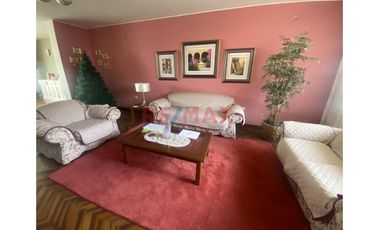 ¡Se Alquila Casa Para Uso Comercial En La Merced!, Primer Piso, Amplio Espacio. Renta: 5,900 Soles