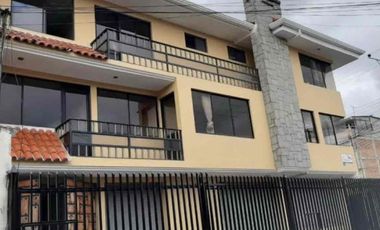 casas y edificios en venta en zonas comerciales sectores estadio centro histórico batán san Sebastián con locales oficinas y departamentos