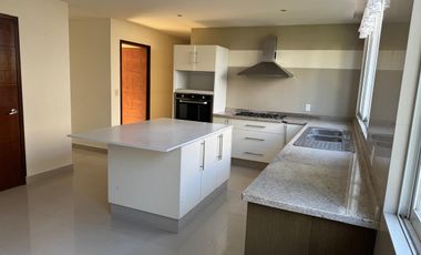 CASA EN RENTA EN CLUB DE GOLF LOS ENCINOS, LERMA, OCOYOACAC, SALIDA RAPIDA SANTA FE