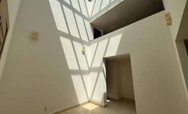 CASA EN RENTA EN CLUB DE GOLF LOS ENCINOS, LERMA, OCOYOACAC, SALIDA RAPIDA SANTA FE