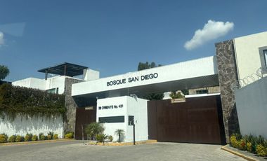 CASA EN RENTA, EN FRACC. BOSQUE SAN DIEGO, SAN PEDRO CHOLULA, PUEBLA.